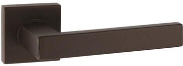 Artitec Wallebroek METRO IntAcc paar op rnd rozet BRON