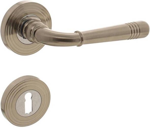 Intersteel Deurkruk 1725 Emily op rond rozet 7mm nokken met sleutelgat plaatjes chroom nikkel mat