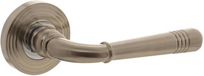 Intersteel Gatdeel rechts 1725 Emily op rond rozet 7mm nokken chroom nikkel mat