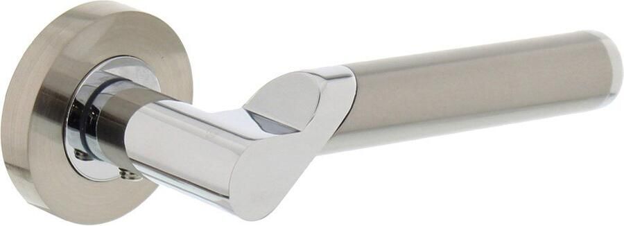 Intersteel Deurkruk Casper op rozet chroom