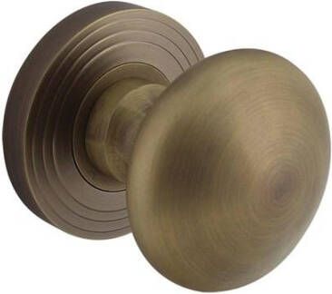 Intersteel Knop op rozet NM vast gemonteerd met ril oud gebruineerd