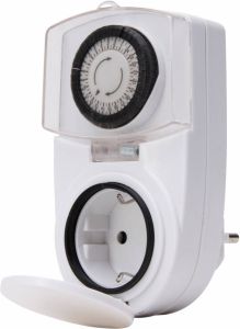 Kopp tijdschakelklok analoog IP 44 16A swd wit