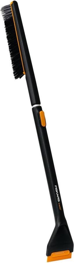 Fiskars X-serie Telescopische Sneeuwborstel en Ijskrabber voor de auto 1078493