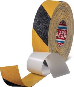 Tesa Antisliptape extra sterk | zwart geel | lengte 18 m breedte 50 mm | 1 stuk 60954-00000-02